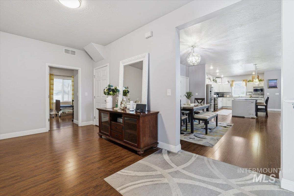 7501 W Swift Ln, Boise, Idaho 83704, 7 Bedrooms, 4.5 Bathrooms, Residential For Sale, Price $1,277,700,MLS 98967588