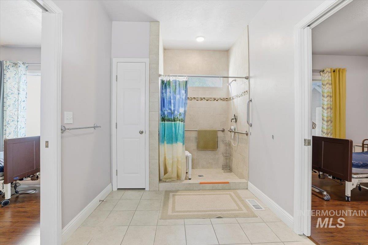 7501 W Swift Ln, Boise, Idaho 83704, 7 Bedrooms, 4.5 Bathrooms, Residential For Sale, Price $1,277,700,MLS 98967588