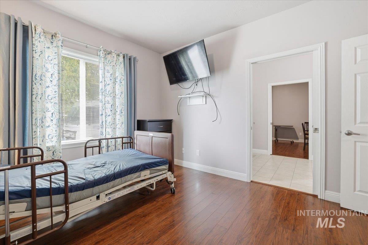 7501 W Swift Ln, Boise, Idaho 83704, 7 Bedrooms, 4.5 Bathrooms, Residential For Sale, Price $1,400,000,MLS 98967588