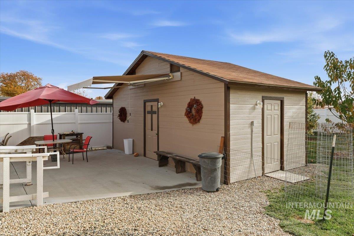 7501 W Swift Ln, Boise, Idaho 83704, 7 Bedrooms, 4.5 Bathrooms, Residential For Sale, Price $1,277,700,MLS 98967588