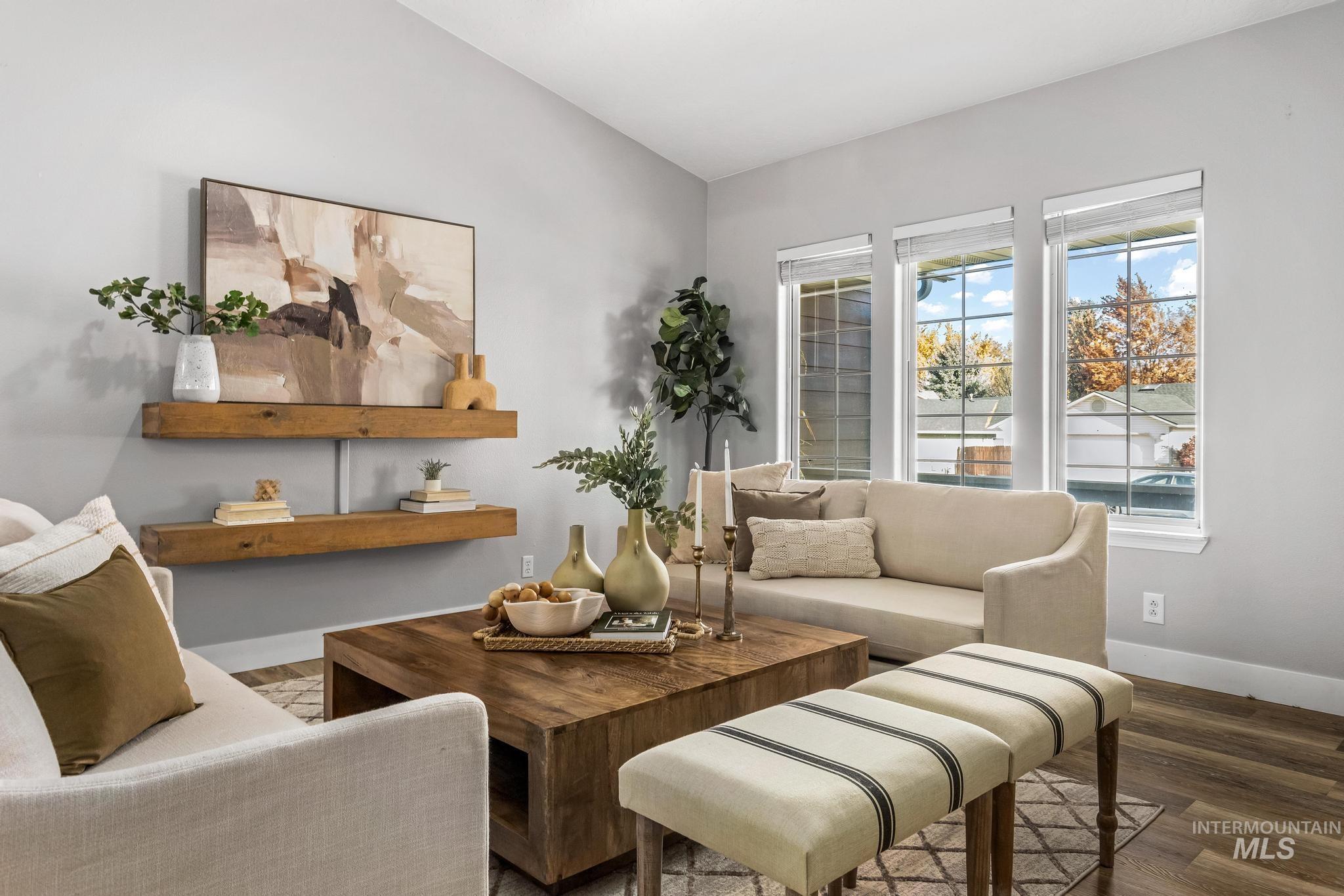 1261 E Oakridge Dr, Boise, Idaho 83716, 4 Bedrooms, 2 Bathrooms, Residential For Sale, Price $517,400,MLS 98967597