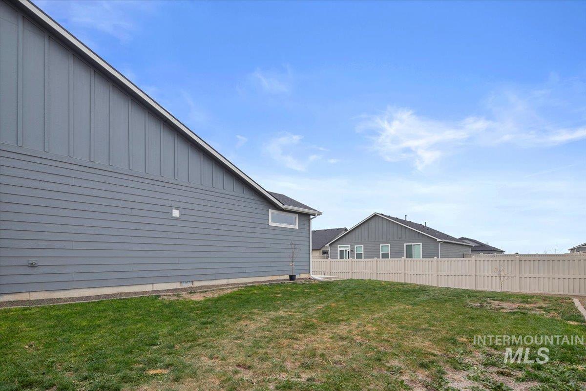 4832 E Grassway Dr, Nampa, Idaho 83686, 4 Bedrooms, 2 Bathrooms, Residential For Sale, Price $489,989,MLS 98967599