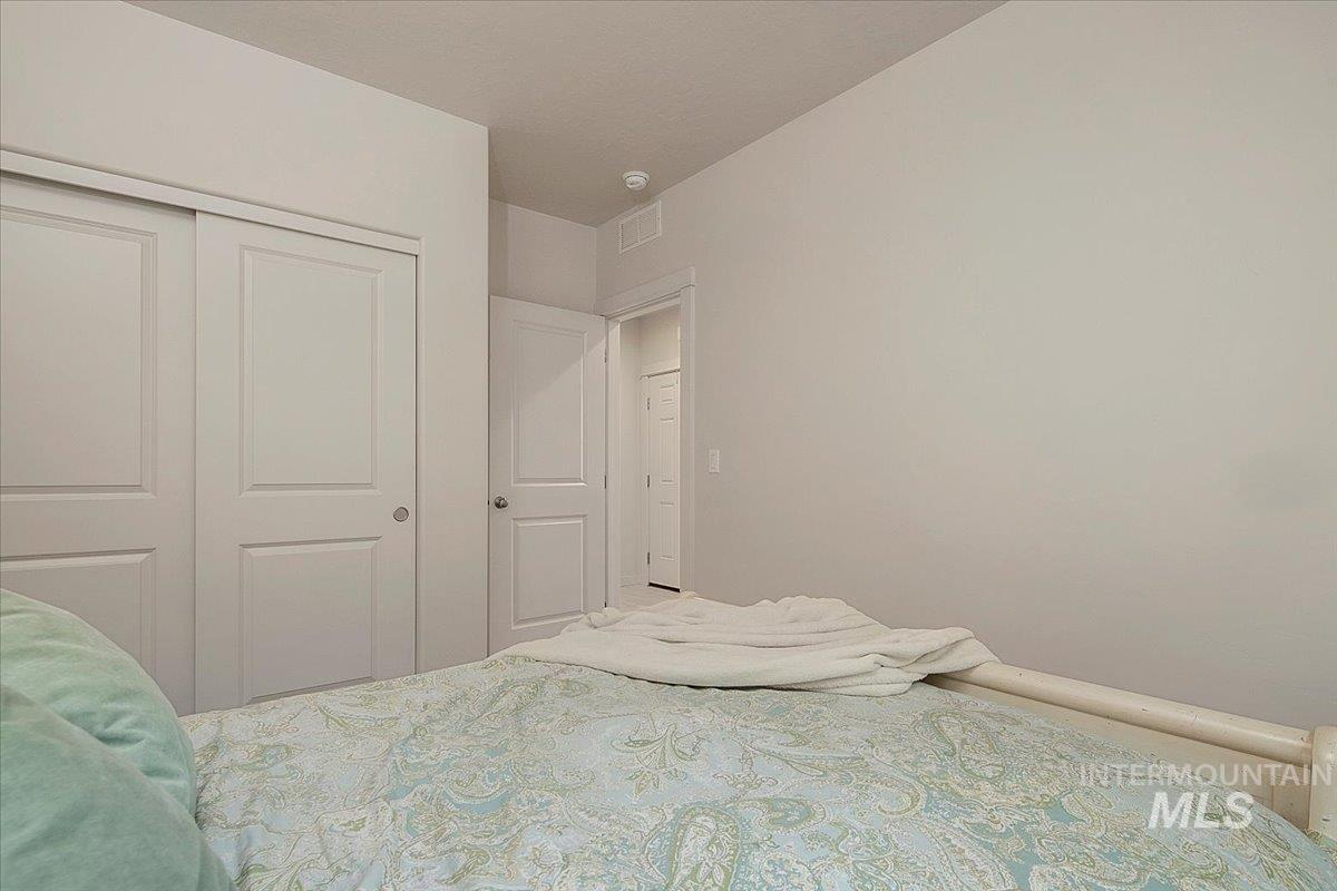 4832 E Grassway Dr, Nampa, Idaho 83686, 4 Bedrooms, 2 Bathrooms, Residential For Sale, Price $489,989,MLS 98967599