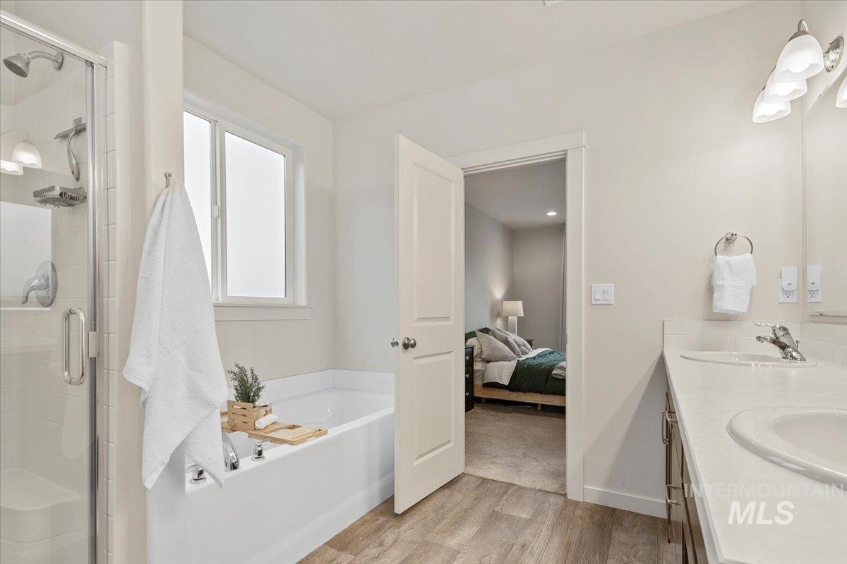 4832 E Grassway Dr, Nampa, Idaho 83686, 4 Bedrooms, 2 Bathrooms, Residential For Sale, Price $489,989,MLS 98967599