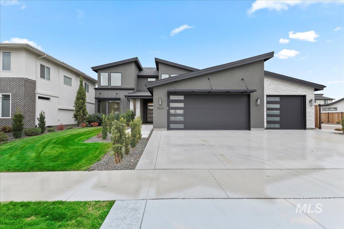 7929 W Deerfawn Ln, Eagle, Idaho 83616, 4 Bedrooms, 3 Bathrooms, Residential For Sale, Price $1,095,000,MLS 98967615