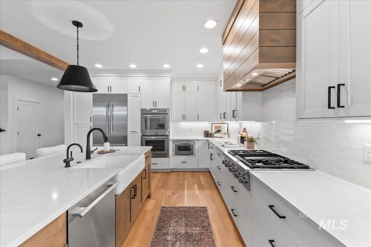 7929 W Deerfawn Ln, Eagle, Idaho 83616, 4 Bedrooms, 3 Bathrooms, Residential For Sale, Price $1,050,000,MLS 98967615