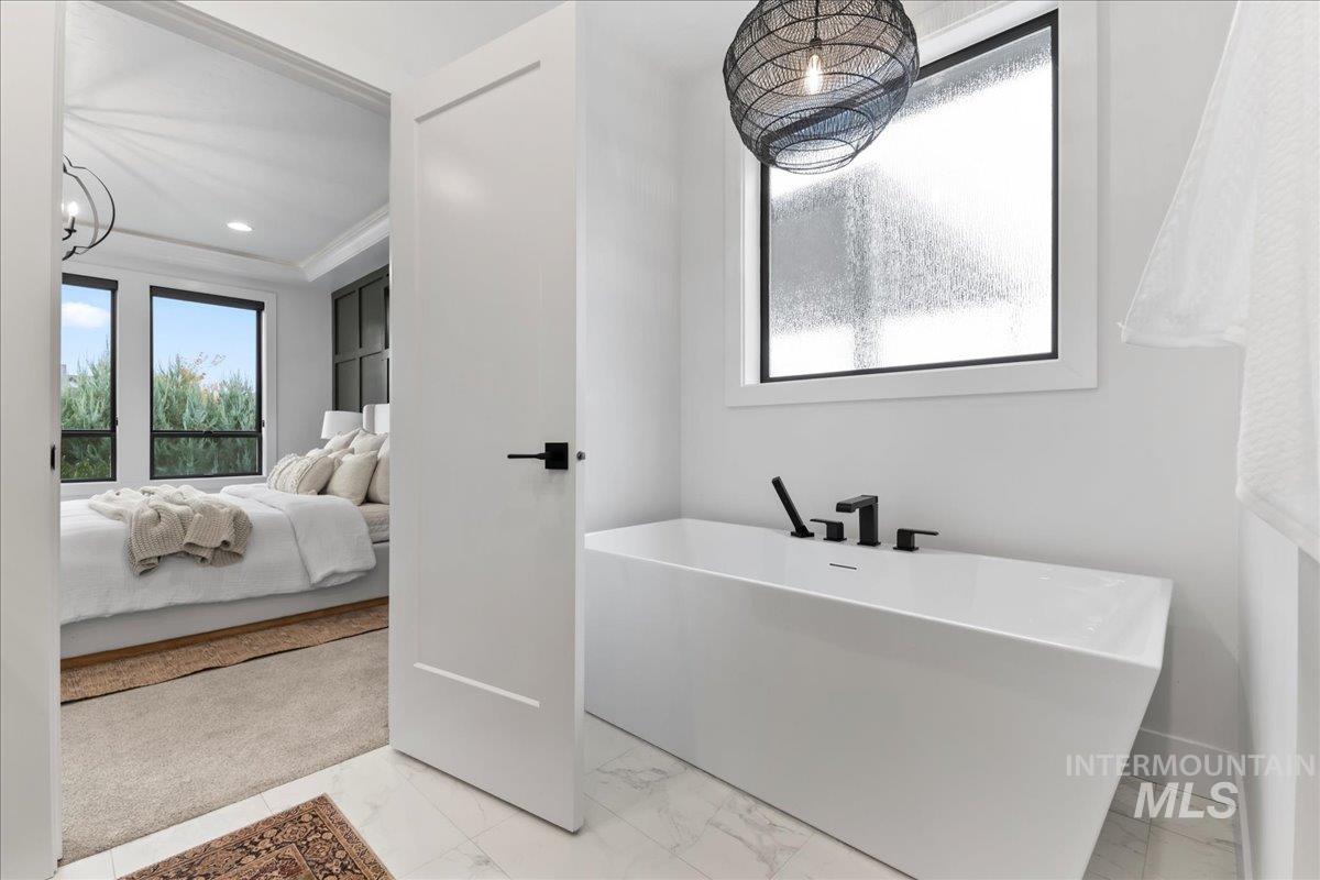 7929 W Deerfawn Ln, Eagle, Idaho 83616, 4 Bedrooms, 3 Bathrooms, Residential For Sale, Price $1,050,000,MLS 98967615