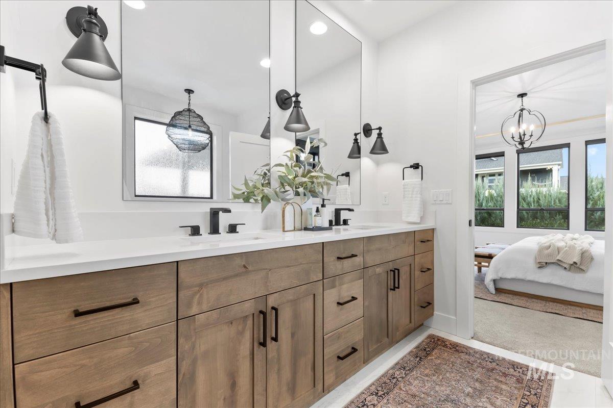 7929 W Deerfawn Ln, Eagle, Idaho 83616, 4 Bedrooms, 3 Bathrooms, Residential For Sale, Price $1,095,000,MLS 98967615