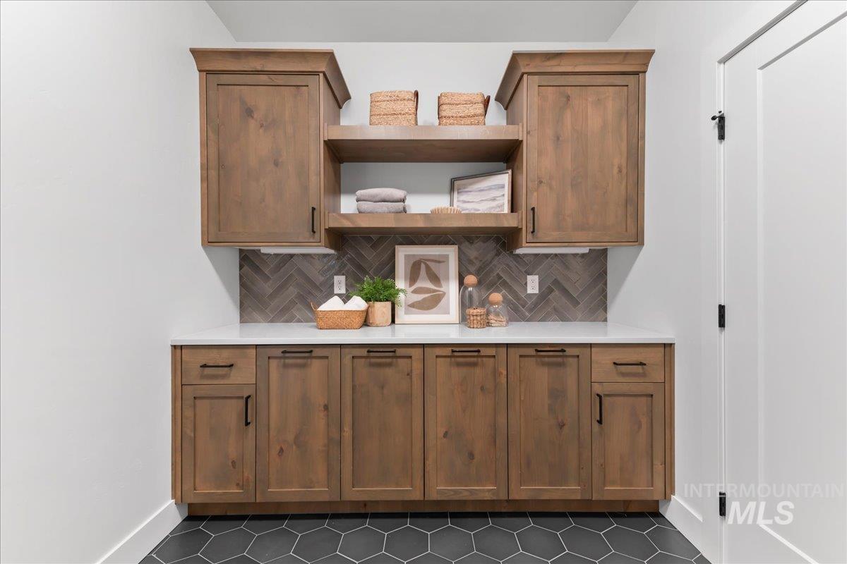 7929 W Deerfawn Ln, Eagle, Idaho 83616, 4 Bedrooms, 3 Bathrooms, Residential For Sale, Price $1,050,000,MLS 98967615