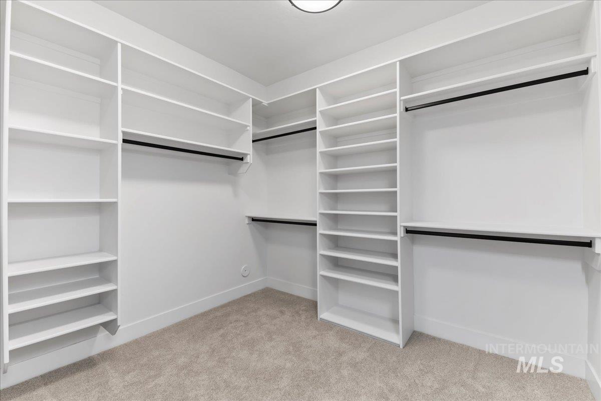 7929 W Deerfawn Ln, Eagle, Idaho 83616, 4 Bedrooms, 3 Bathrooms, Residential For Sale, Price $1,095,000,MLS 98967615