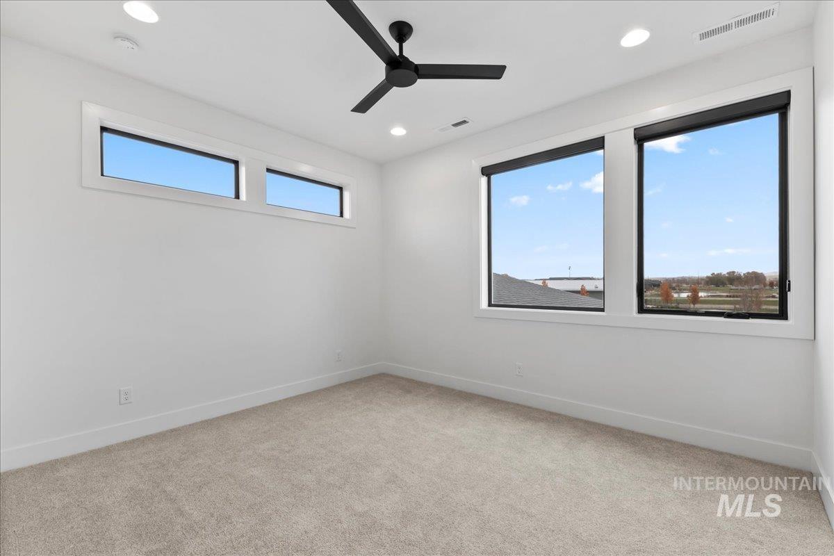 7929 W Deerfawn Ln, Eagle, Idaho 83616, 4 Bedrooms, 3 Bathrooms, Residential For Sale, Price $1,050,000,MLS 98967615