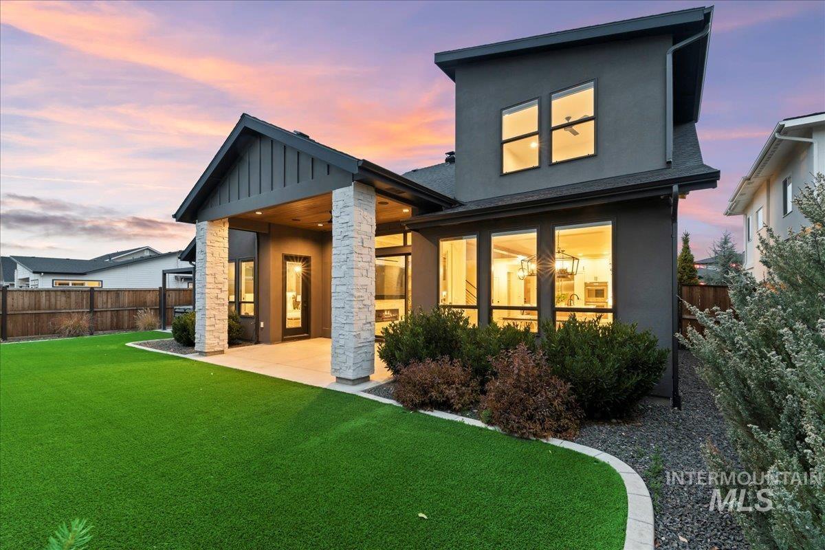 7929 W Deerfawn Ln, Eagle, Idaho 83616, 4 Bedrooms, 3 Bathrooms, Residential For Sale, Price $1,050,000,MLS 98967615