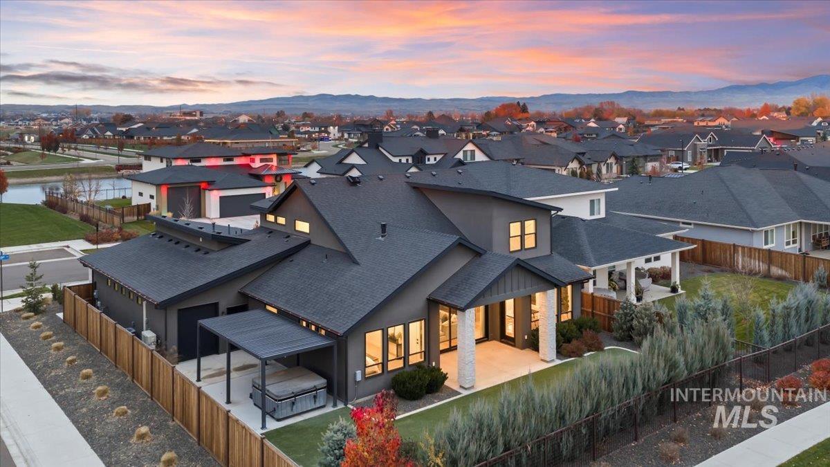 7929 W Deerfawn Ln, Eagle, Idaho 83616, 4 Bedrooms, 3 Bathrooms, Residential For Sale, Price $1,050,000,MLS 98967615