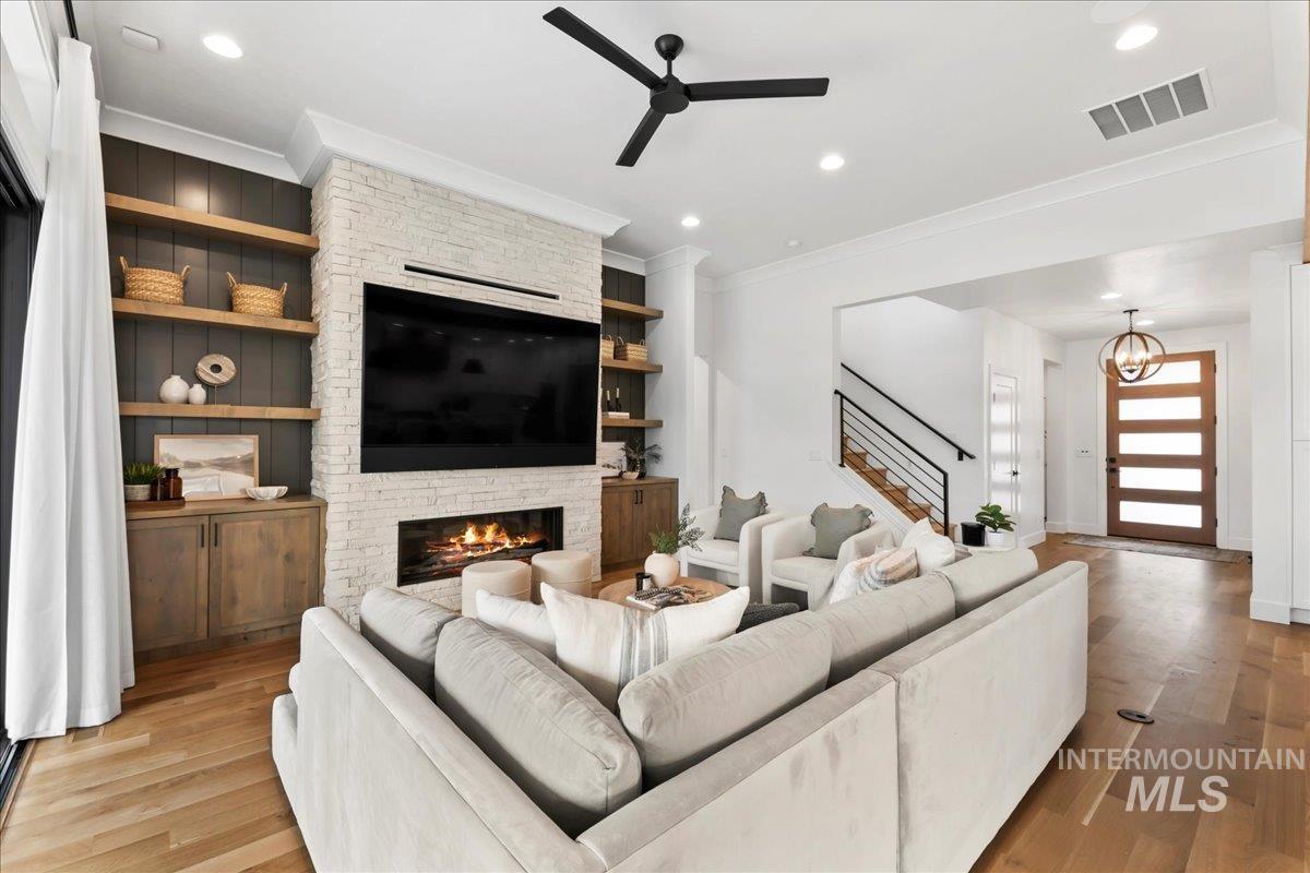 7929 W Deerfawn Ln, Eagle, Idaho 83616, 4 Bedrooms, 3 Bathrooms, Residential For Sale, Price $1,095,000,MLS 98967615