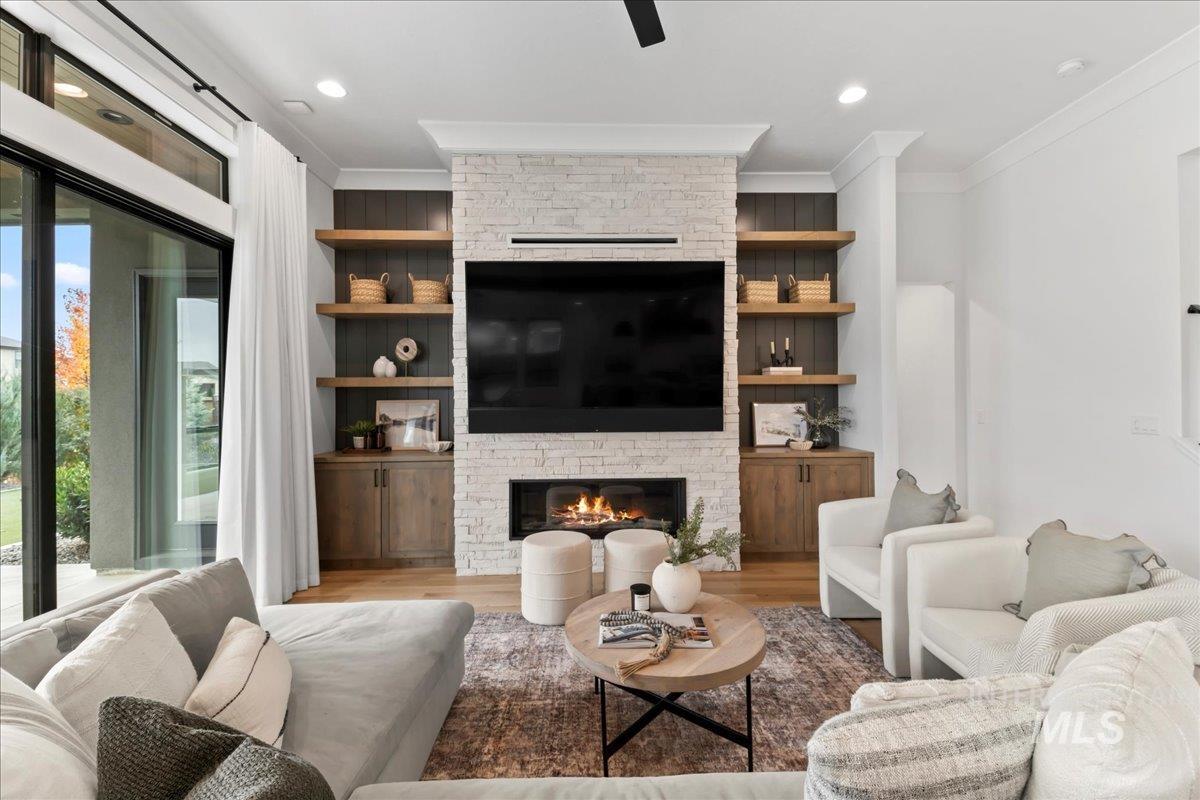 7929 W Deerfawn Ln, Eagle, Idaho 83616, 4 Bedrooms, 3 Bathrooms, Residential For Sale, Price $1,095,000,MLS 98967615