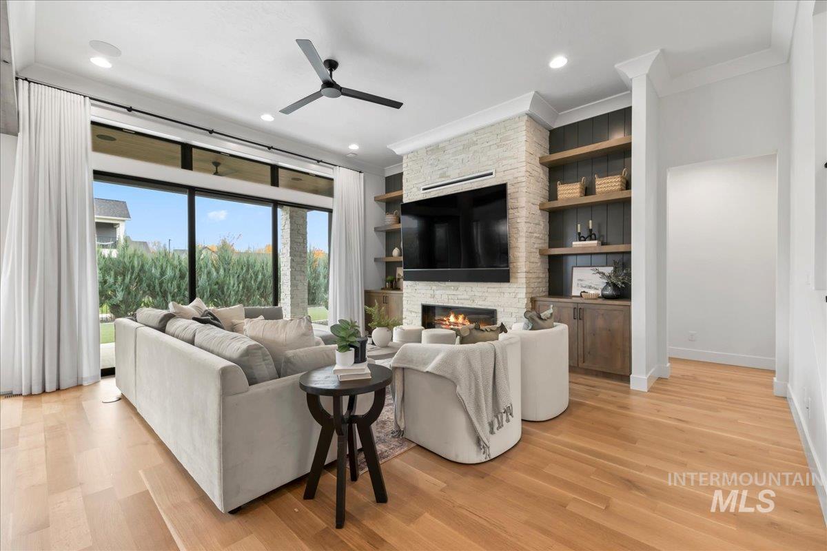 7929 W Deerfawn Ln, Eagle, Idaho 83616, 4 Bedrooms, 3 Bathrooms, Residential For Sale, Price $1,095,000,MLS 98967615