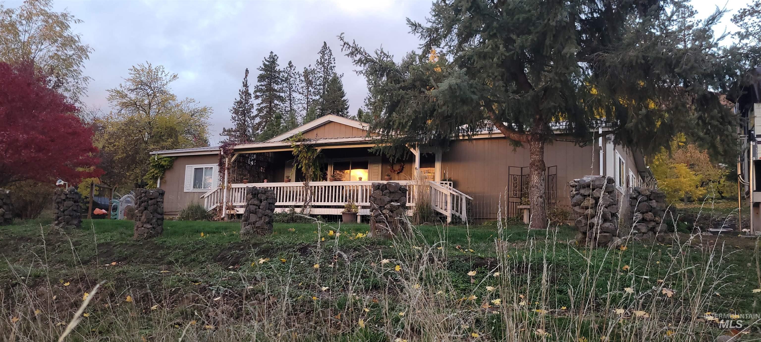 204 Larradon Dr, Kamiah, Idaho 83536, 4 Bedrooms, 2 Bathrooms, Residential For Sale, Price $420,000,MLS 98967618