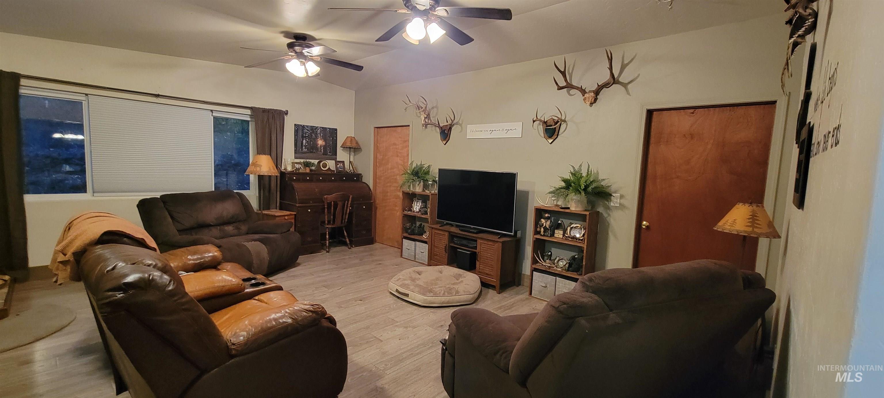 204 Larradon Dr, Kamiah, Idaho 83536, 4 Bedrooms, 2 Bathrooms, Residential For Sale, Price $399,000,MLS 98967618