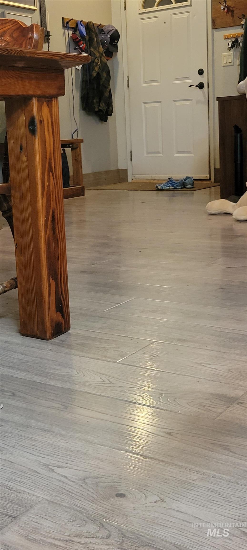 204 Larradon Dr, Kamiah, Idaho 83536, 4 Bedrooms, 2 Bathrooms, Residential For Sale, Price $420,000,MLS 98967618