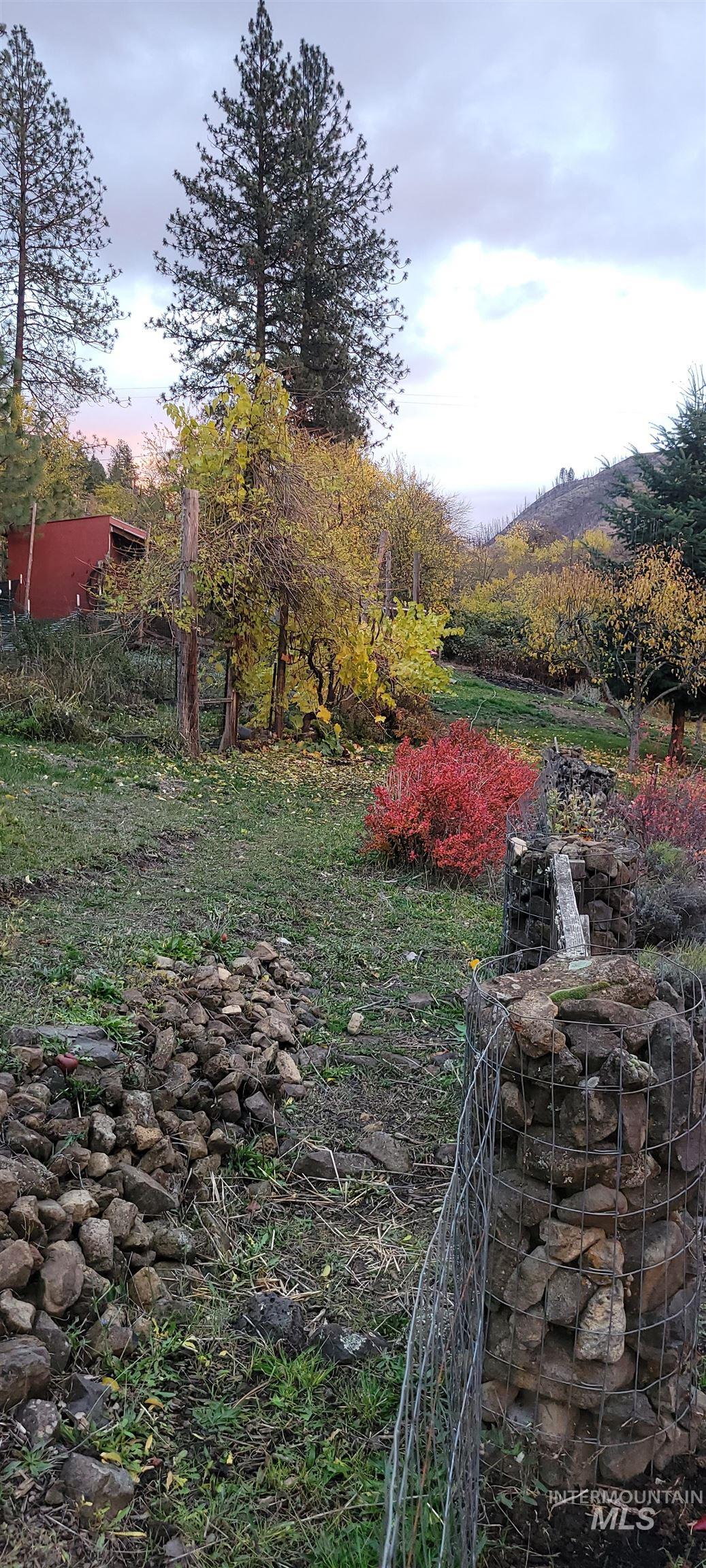 204 Larradon Dr, Kamiah, Idaho 83536, 4 Bedrooms, 2 Bathrooms, Residential For Sale, Price $420,000,MLS 98967618