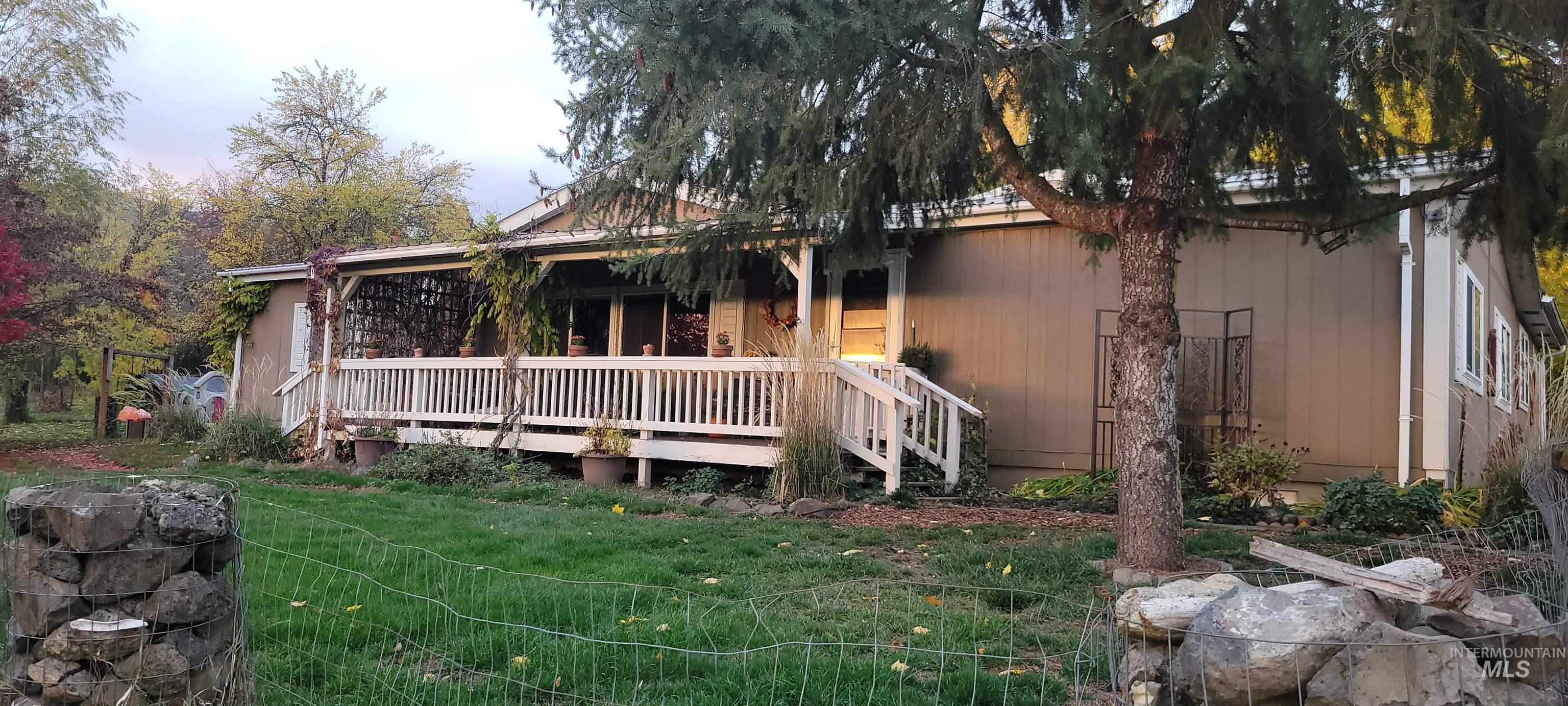 204 Larradon Dr, Kamiah, Idaho 83536, 4 Bedrooms, 2 Bathrooms, Residential For Sale, Price $420,000,MLS 98967618