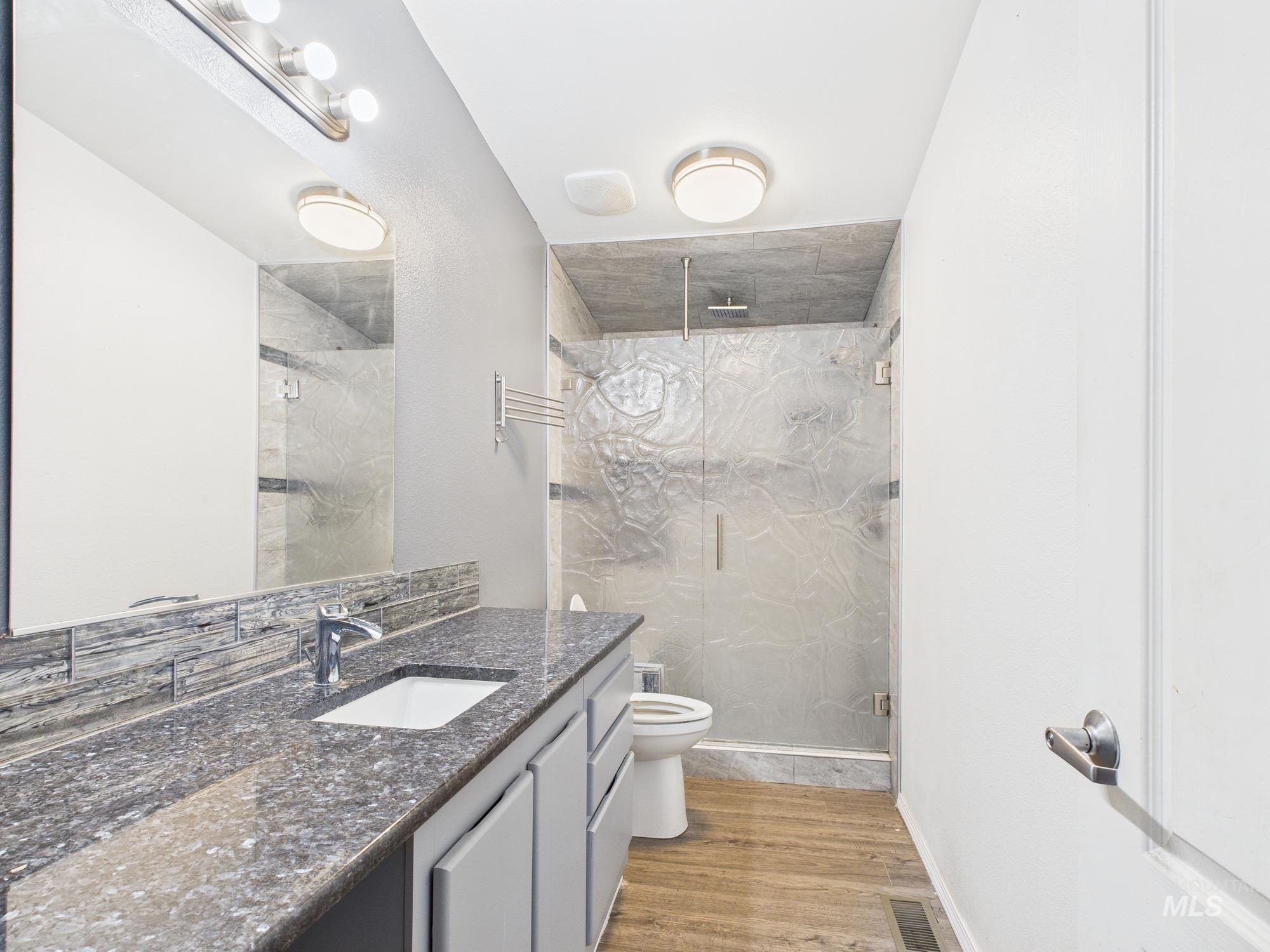 402 29th St., Lewiston, Idaho 83501, 3 Bedrooms, 2 Bathrooms, Residential For Sale, Price $325,000,MLS 98967623