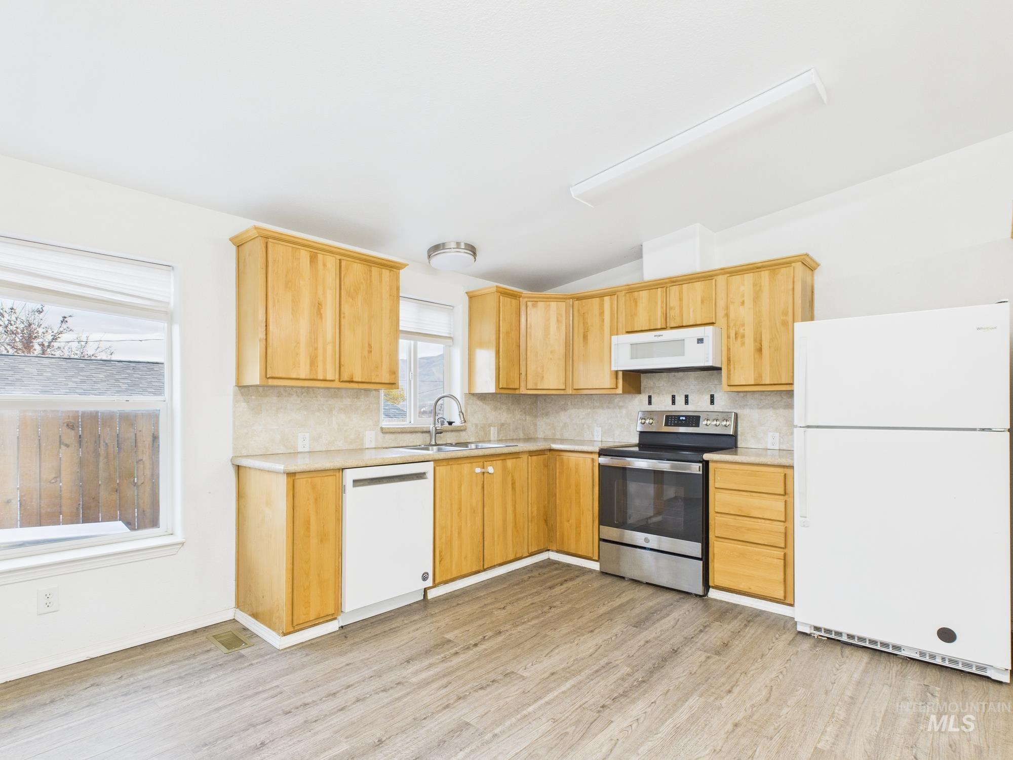 402 29th St., Lewiston, Idaho 83501, 3 Bedrooms, 2 Bathrooms, Residential For Sale, Price $325,000,MLS 98967623