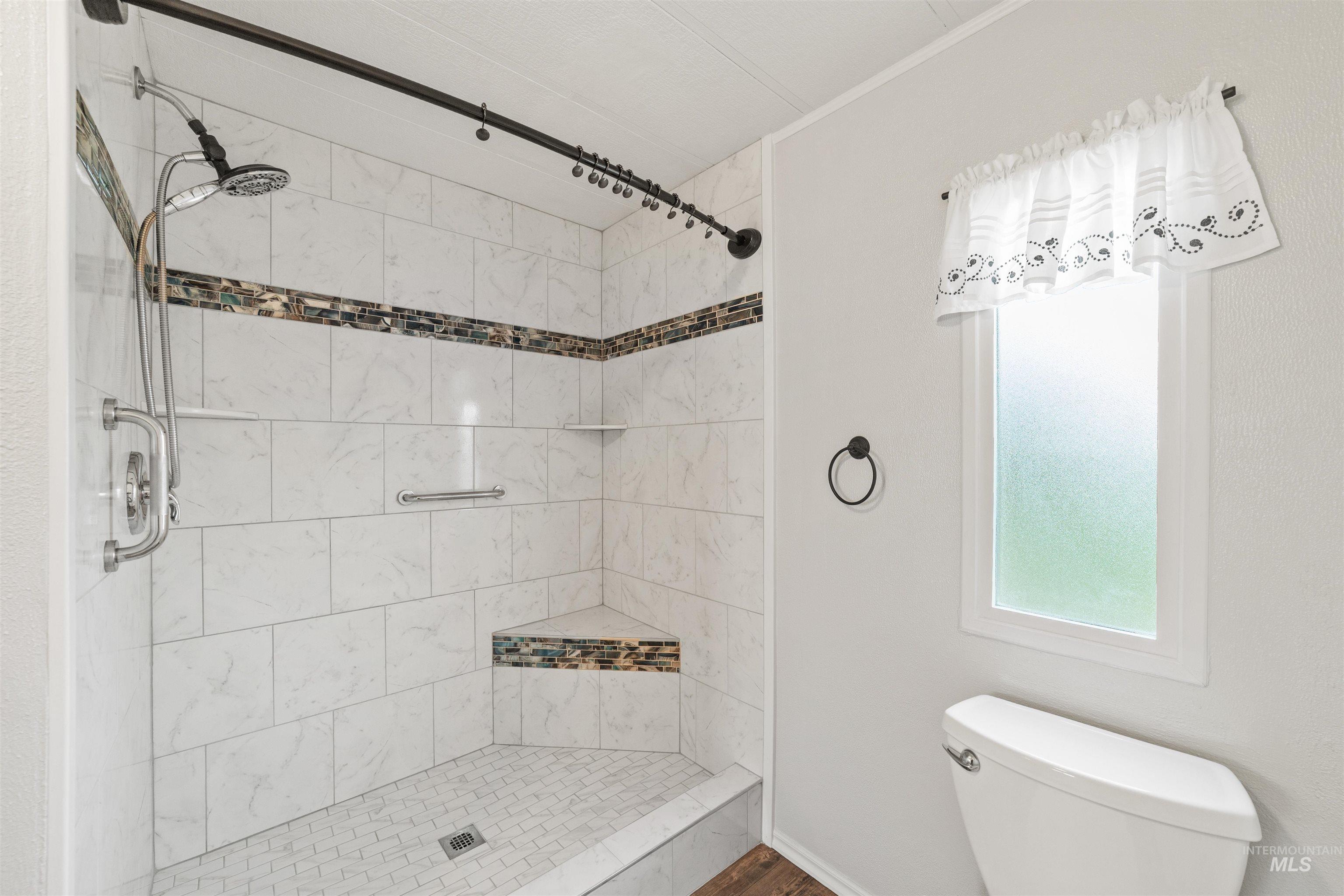 241 N. Checola Circle, Boise, Idaho 83713, 2 Bedrooms, 2 Bathrooms, Residential For Sale, Price $99,000,MLS 98967632