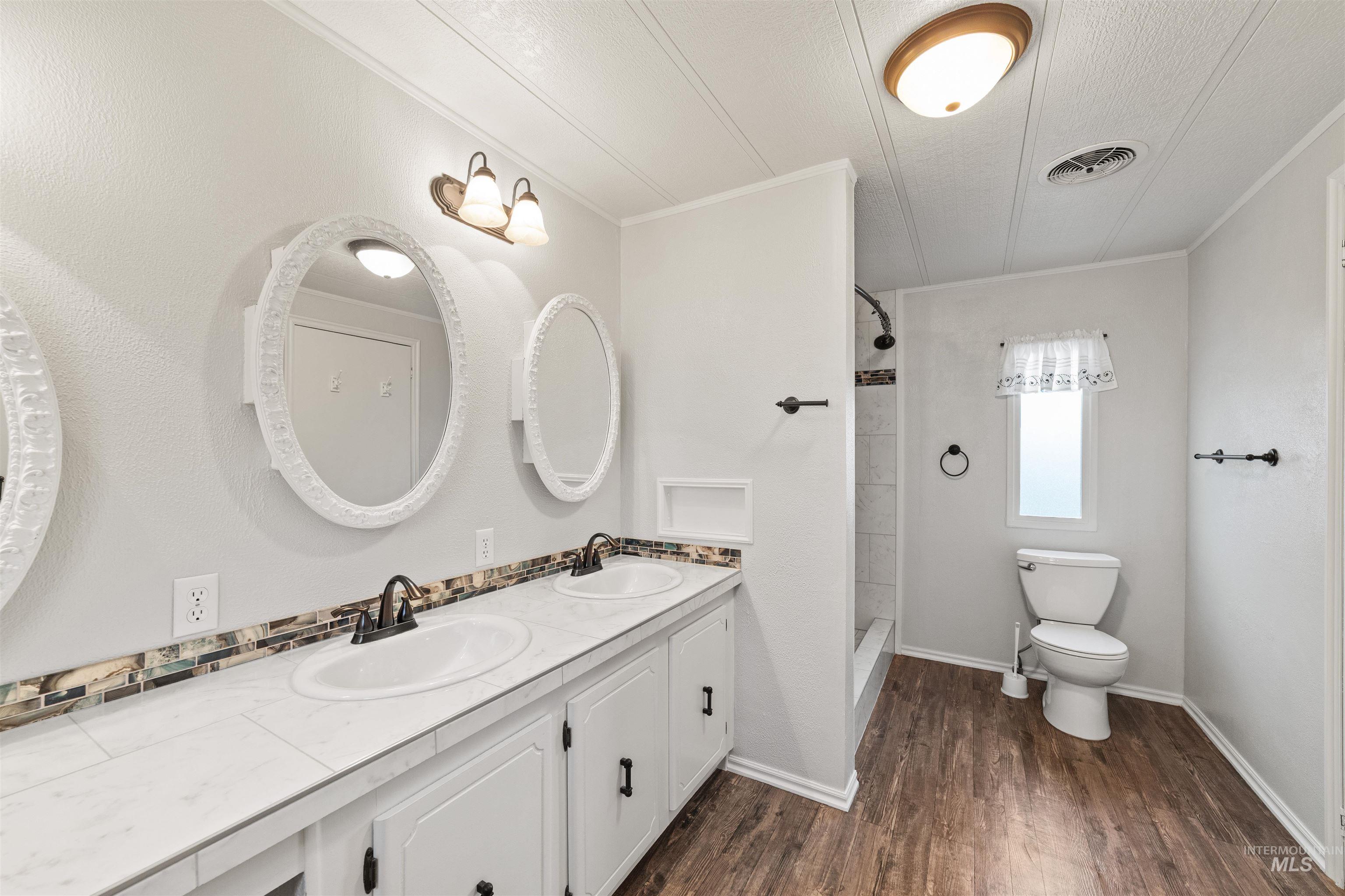 241 N. Checola Circle, Boise, Idaho 83713, 2 Bedrooms, 2 Bathrooms, Residential For Sale, Price $99,000,MLS 98967632