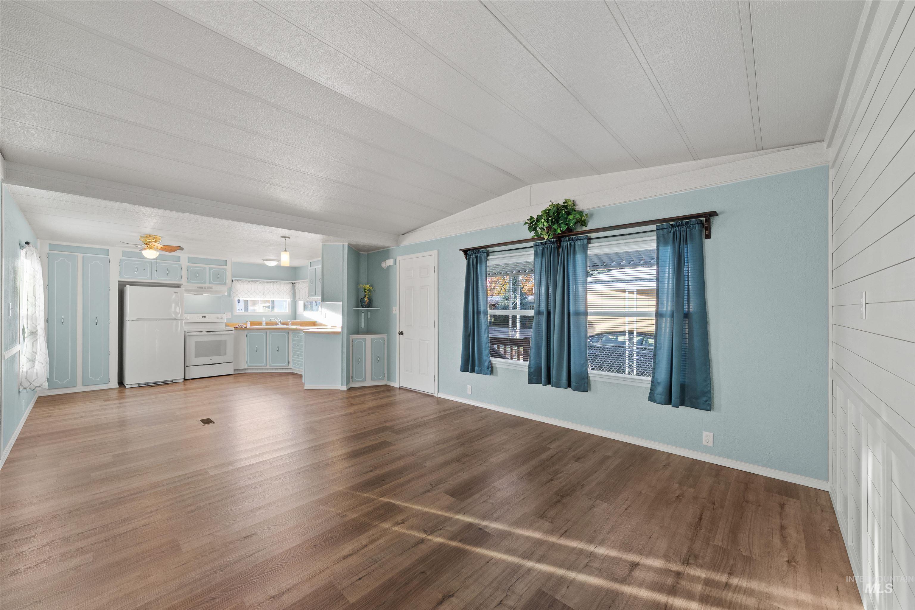 241 N. Checola Circle, Boise, Idaho 83713, 2 Bedrooms, 2 Bathrooms, Residential For Sale, Price $99,000,MLS 98967632