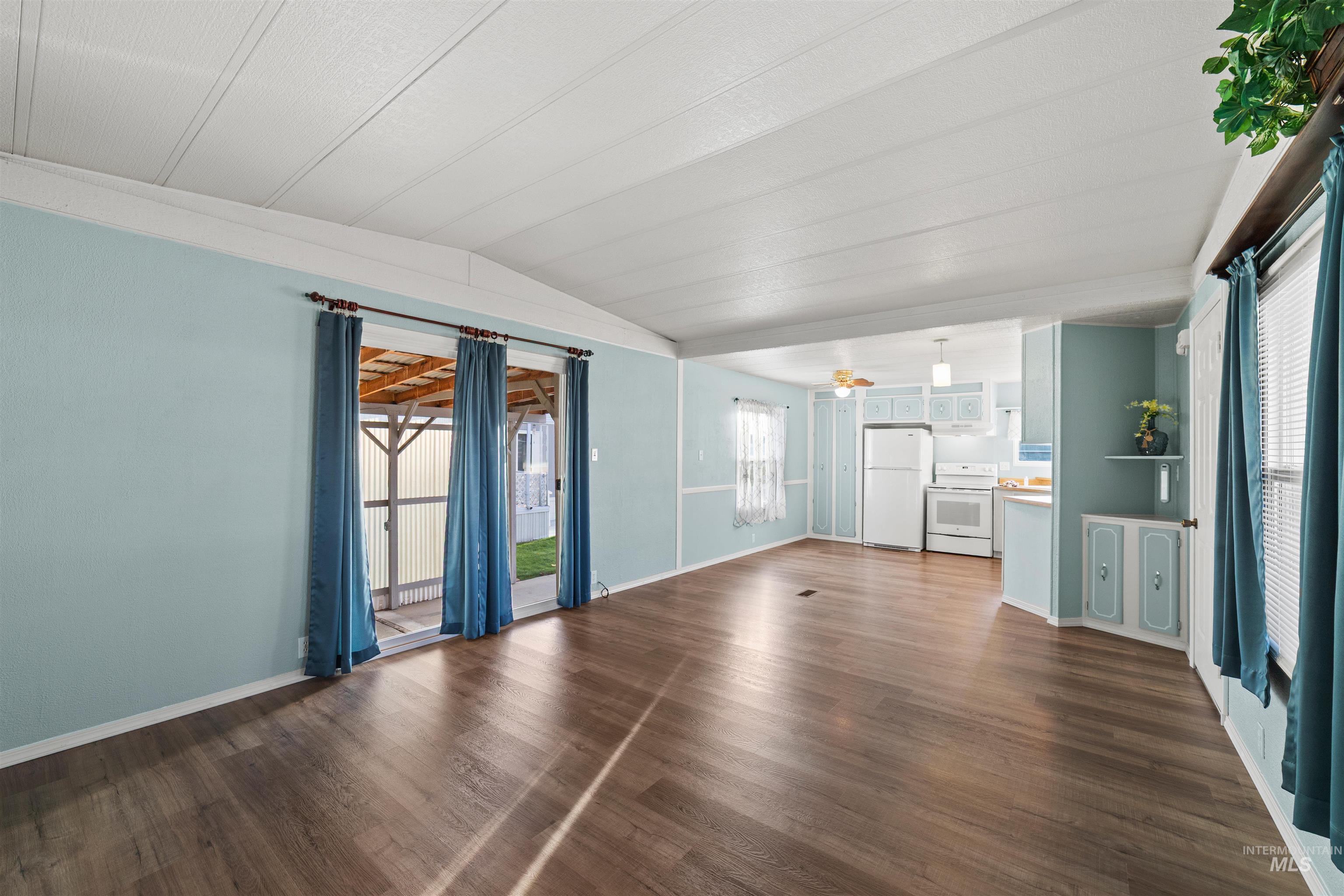 241 N. Checola Circle, Boise, Idaho 83713, 2 Bedrooms, 2 Bathrooms, Residential For Sale, Price $99,000,MLS 98967632