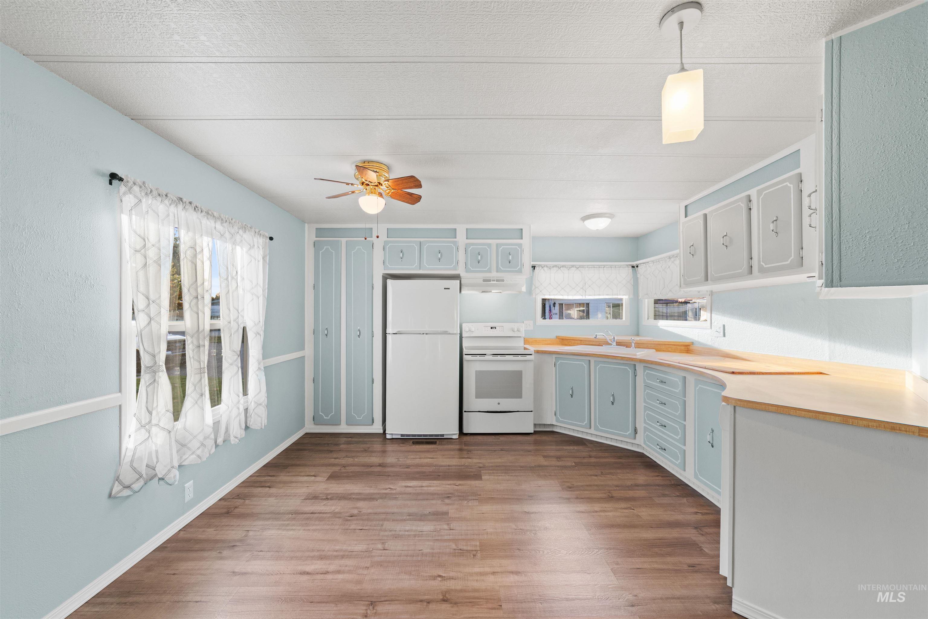 241 N. Checola Circle, Boise, Idaho 83713, 2 Bedrooms, 2 Bathrooms, Residential For Sale, Price $99,000,MLS 98967632