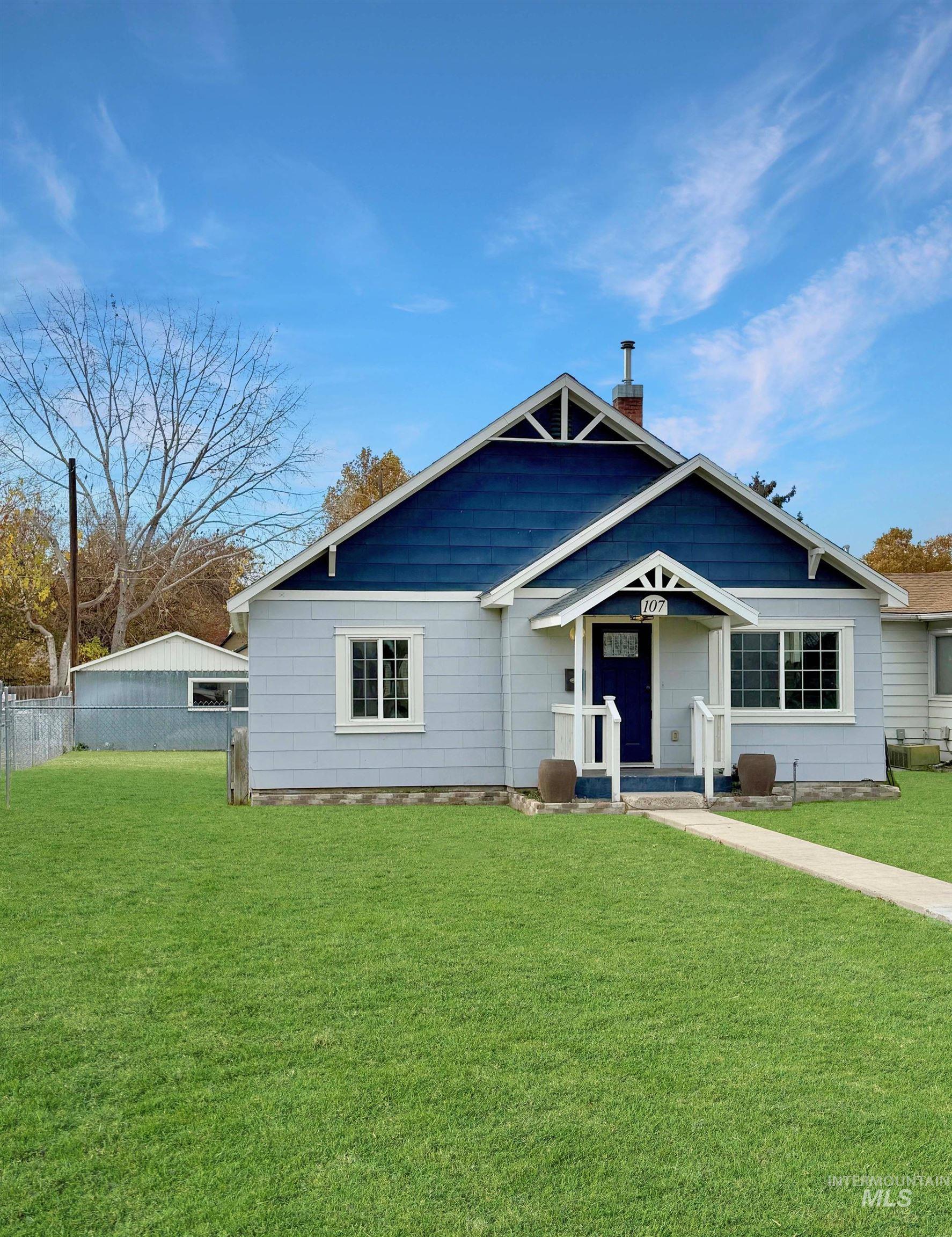 107 Maple St, Nampa, Idaho 83686, 2 Bedrooms, 1 Bathroom, Residential For Sale, Price $320,000,MLS 98967645