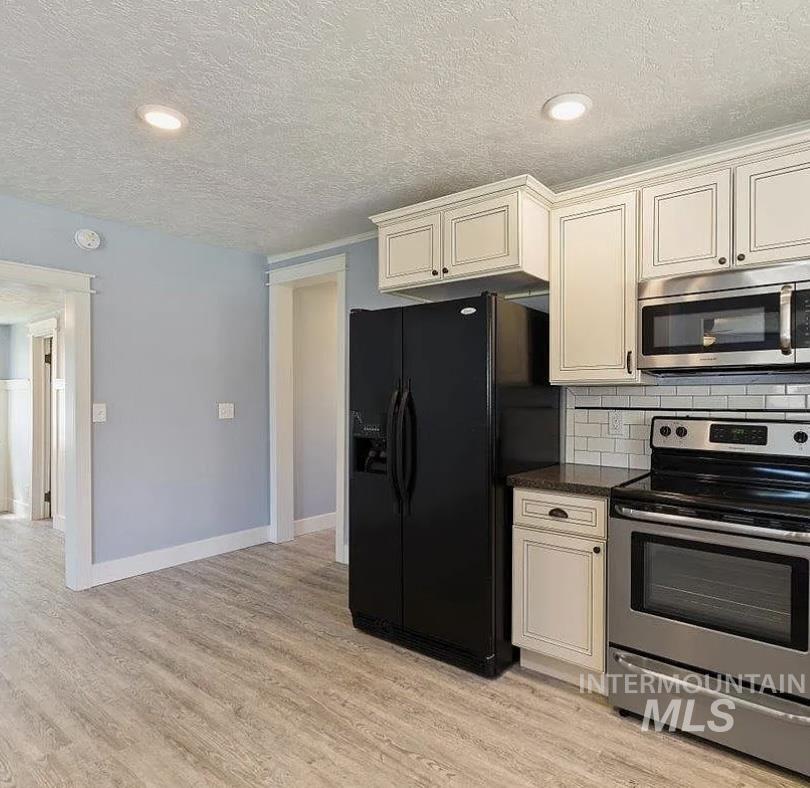 107 Maple St, Nampa, Idaho 83686, 2 Bedrooms, 1 Bathroom, Residential For Sale, Price $320,000,MLS 98967645