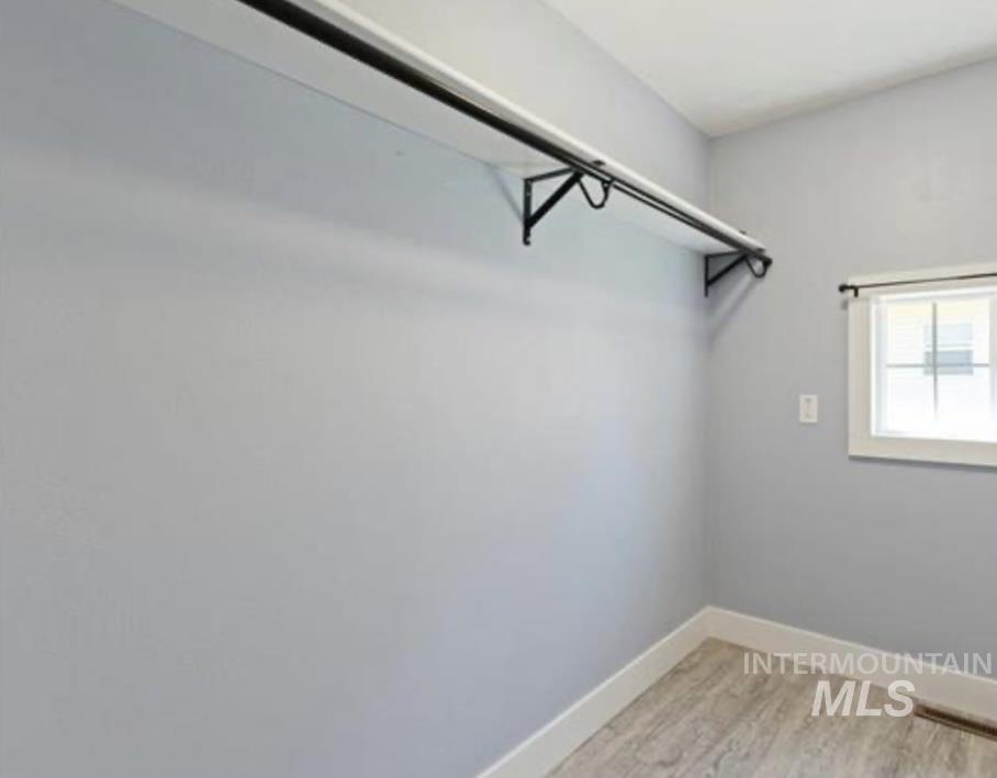 107 Maple St, Nampa, Idaho 83686, 2 Bedrooms, 1 Bathroom, Residential For Sale, Price $320,000,MLS 98967645