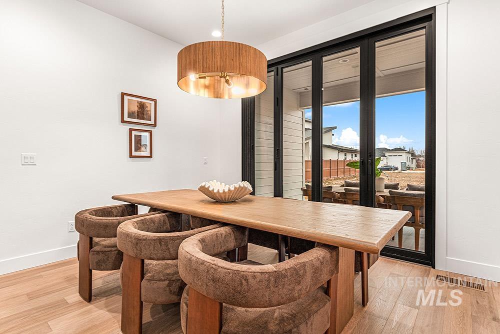 840 N Danville Ave, Eagle, Idaho 83616, 4 Bedrooms, 3.5 Bathrooms, Residential For Sale, Price $1,169,900,MLS 98967652