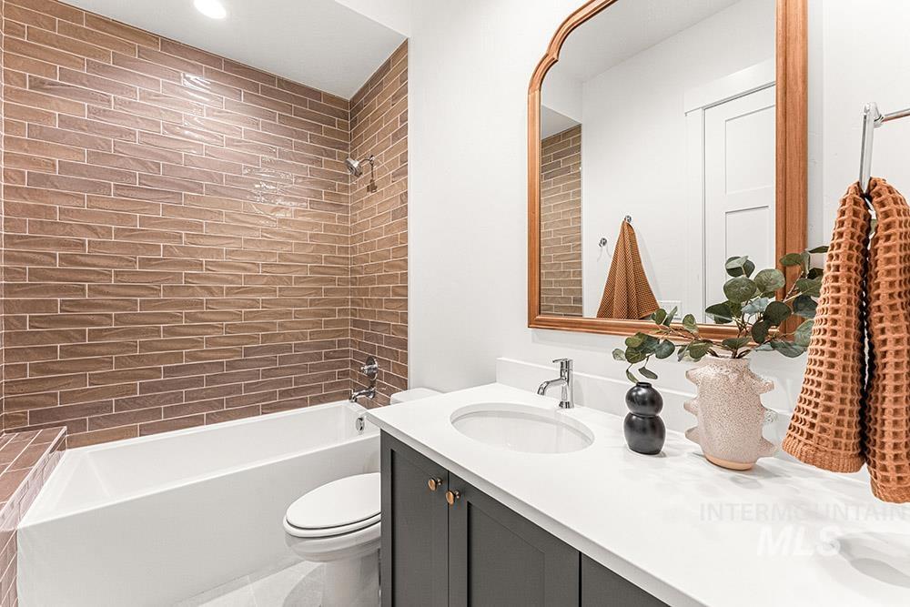 840 N Danville Ave, Eagle, Idaho 83616, 4 Bedrooms, 3.5 Bathrooms, Residential For Sale, Price $1,169,900,MLS 98967652