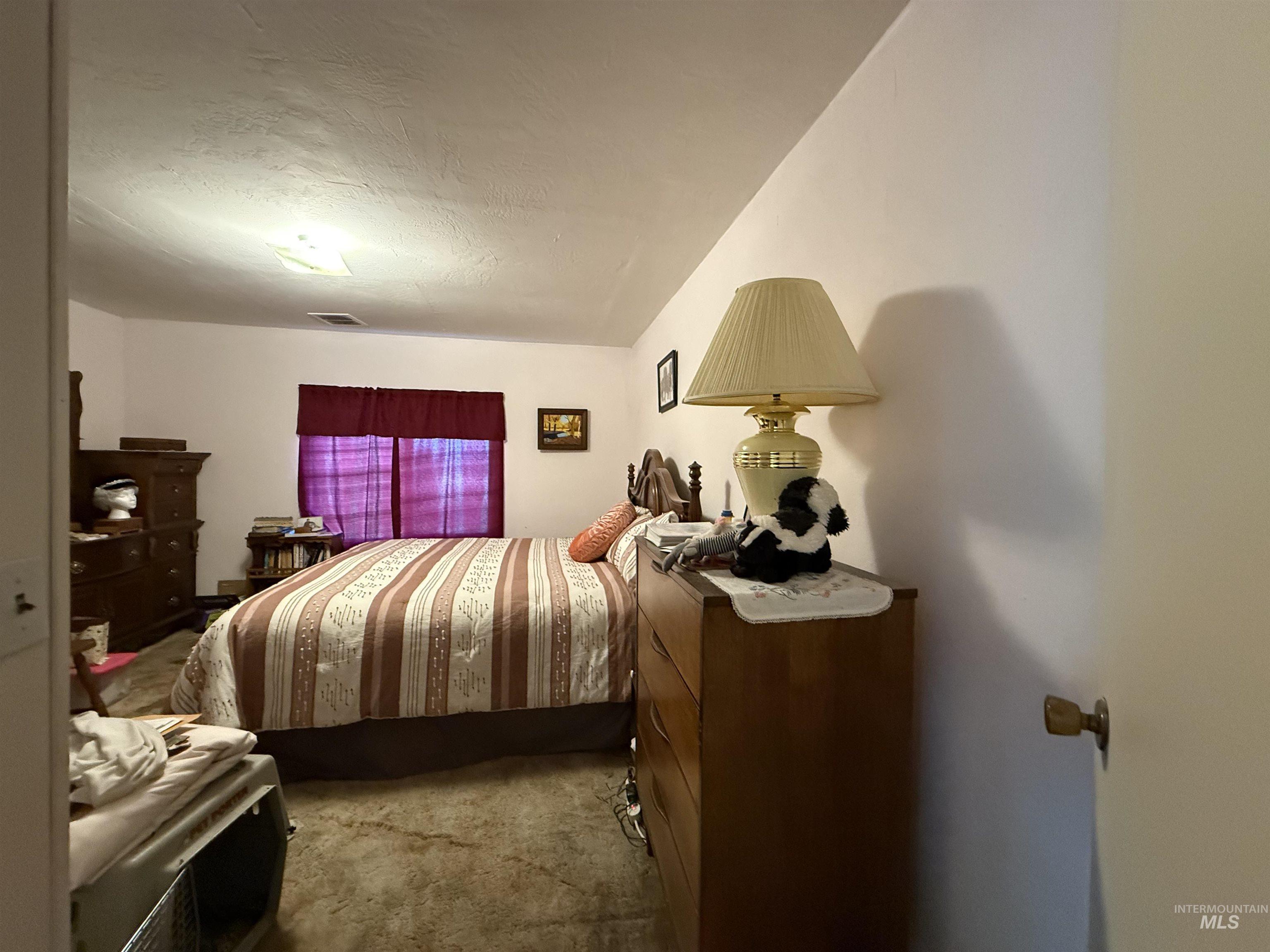 19241 Homedale Rd, Caldwell, Idaho 83605, 2 Bedrooms, 2 Bathrooms, Residential For Sale, Price $525,000,MLS 98967654