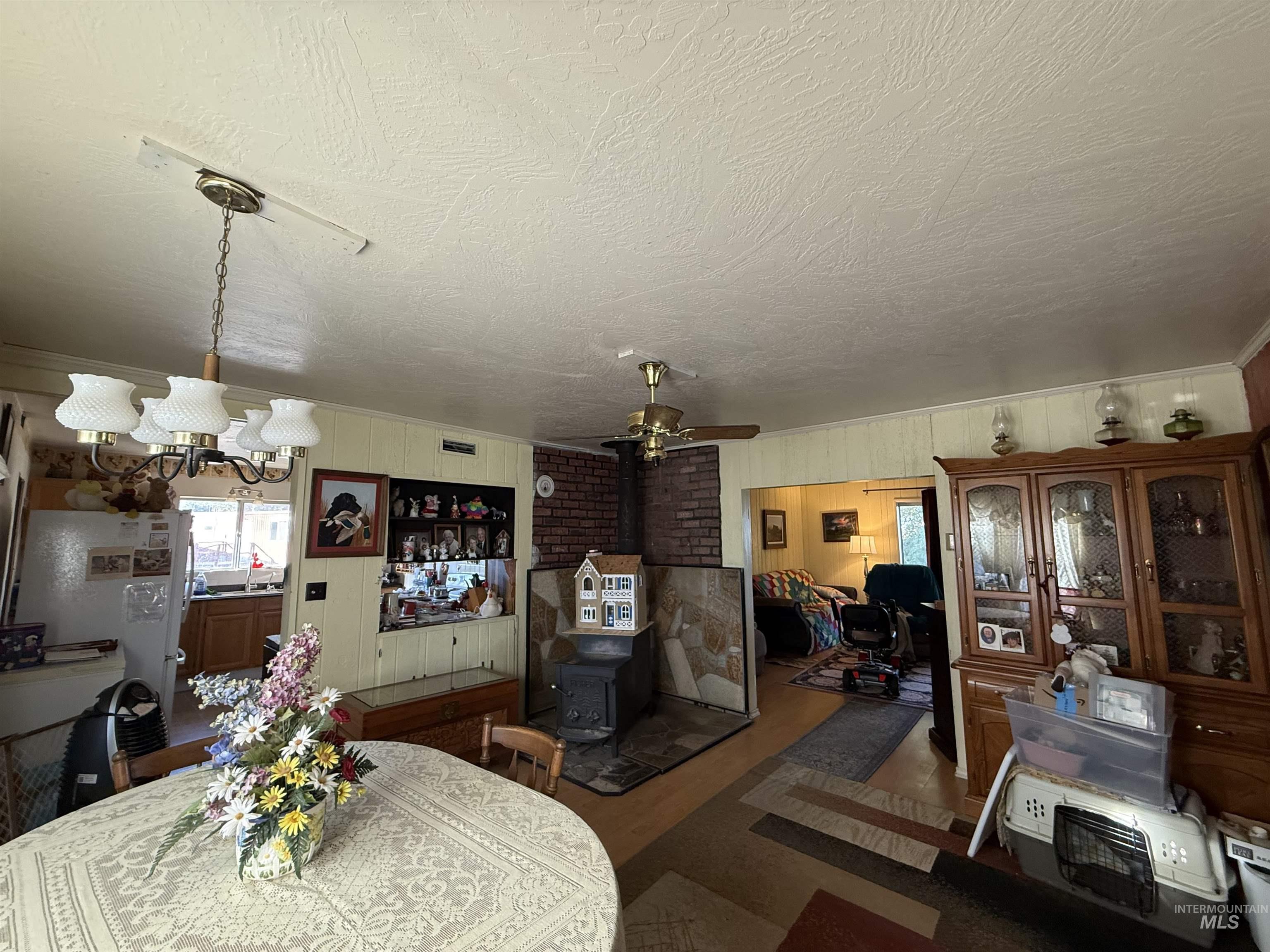 19241 Homedale Rd, Caldwell, Idaho 83605, 2 Bedrooms, 2 Bathrooms, Residential For Sale, Price $525,000,MLS 98967654