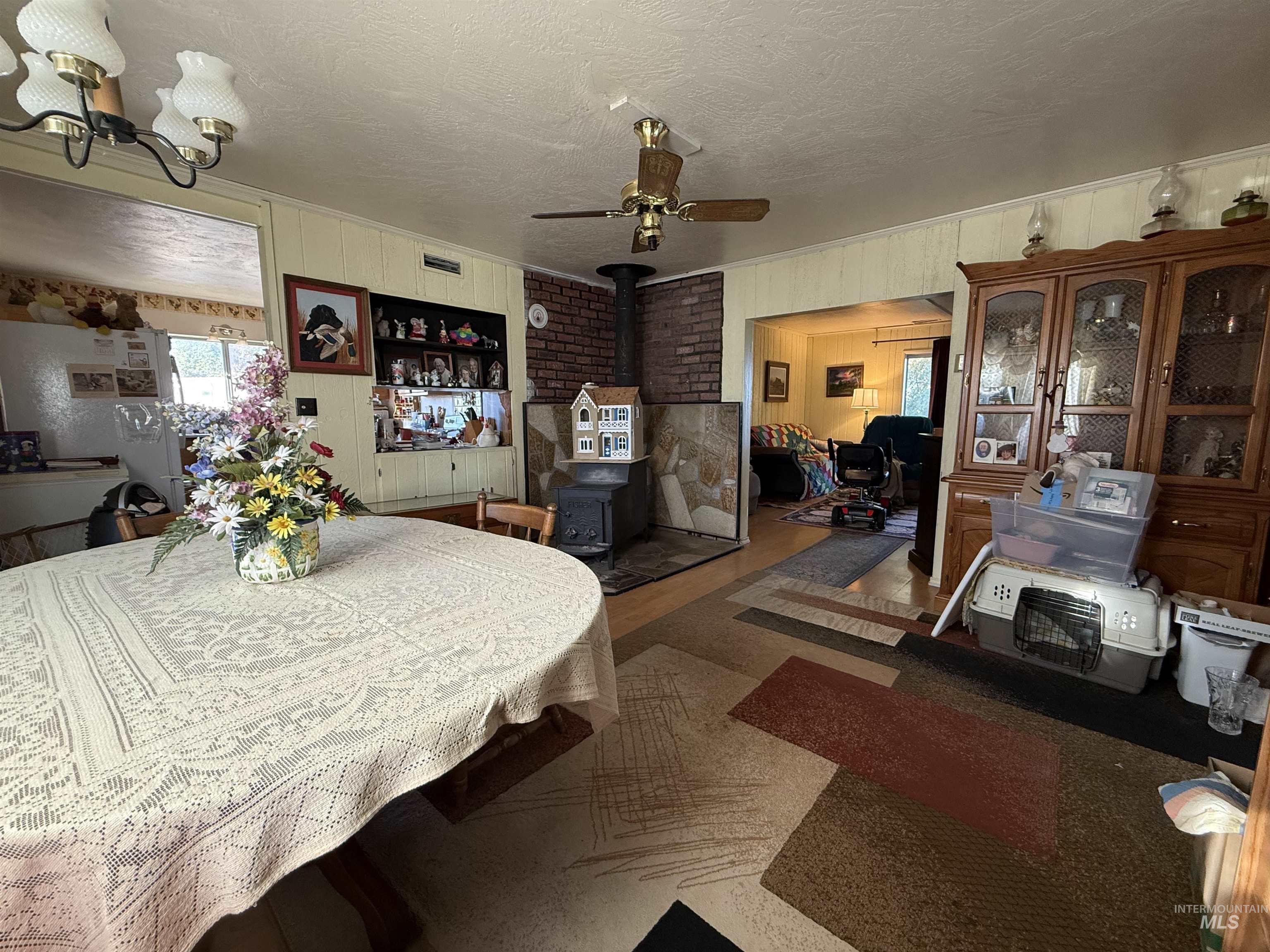 19241 Homedale Rd, Caldwell, Idaho 83605, 2 Bedrooms, 2 Bathrooms, Residential For Sale, Price $525,000,MLS 98967654