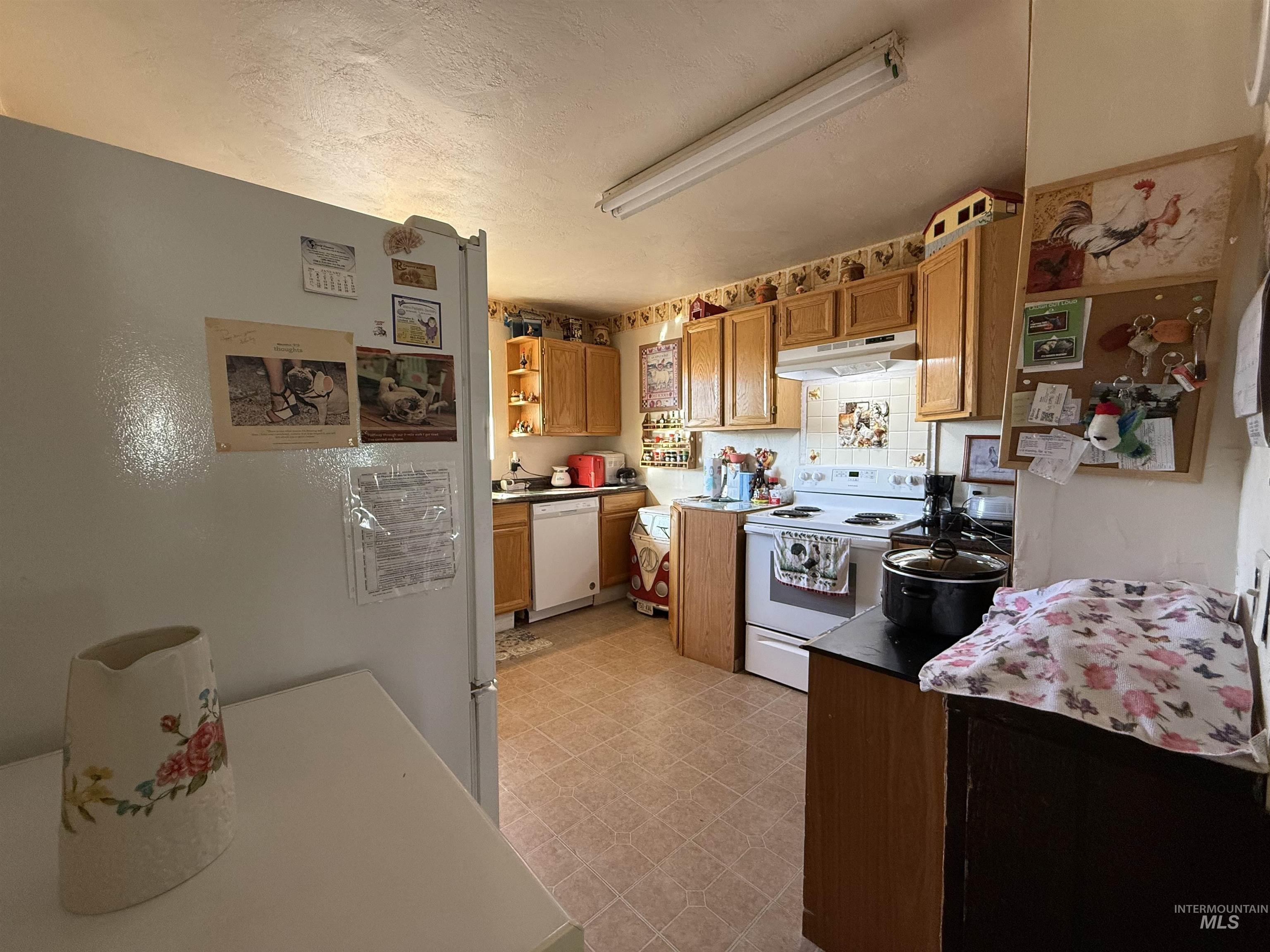 19241 Homedale Rd, Caldwell, Idaho 83605, 2 Bedrooms, 2 Bathrooms, Residential For Sale, Price $525,000,MLS 98967654