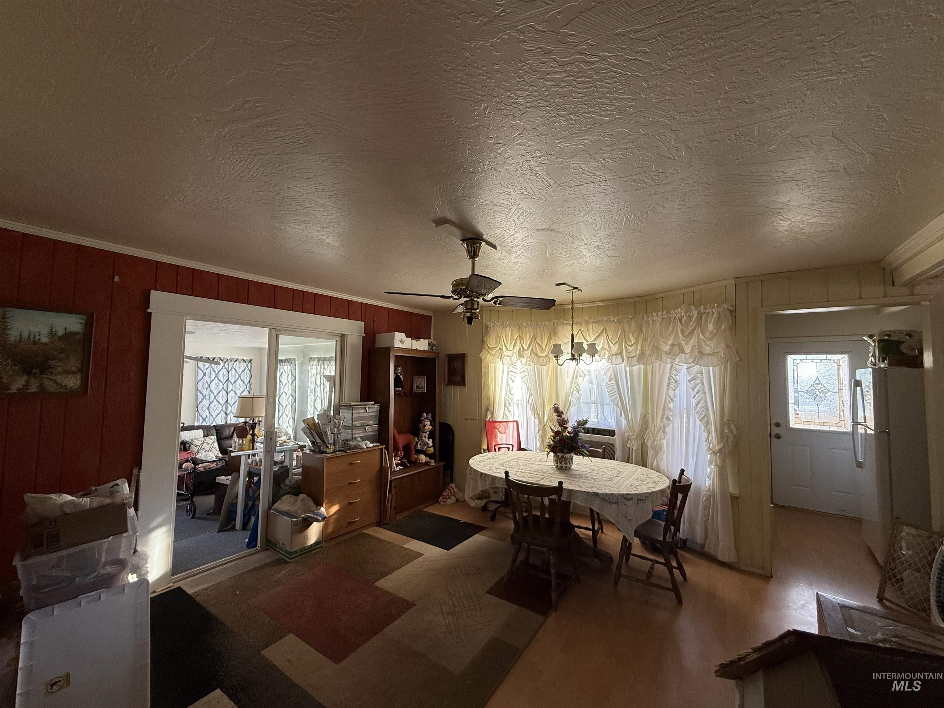 19241 Homedale Rd, Caldwell, Idaho 83605, 2 Bedrooms, 2 Bathrooms, Residential For Sale, Price $525,000,MLS 98967654