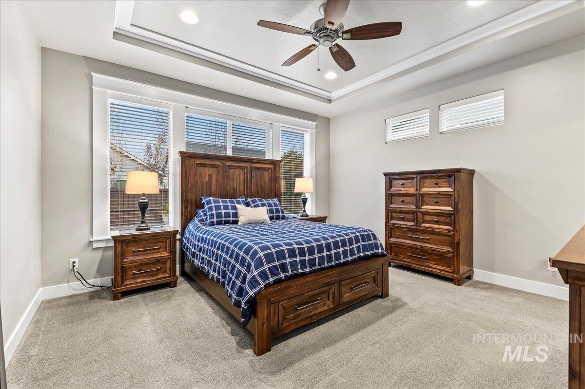 5699 N Fairborn Ave., Meridian, Idaho 83646, 4 Bedrooms, 3.5 Bathrooms, Residential For Sale, Price $708,000,MLS 98967655