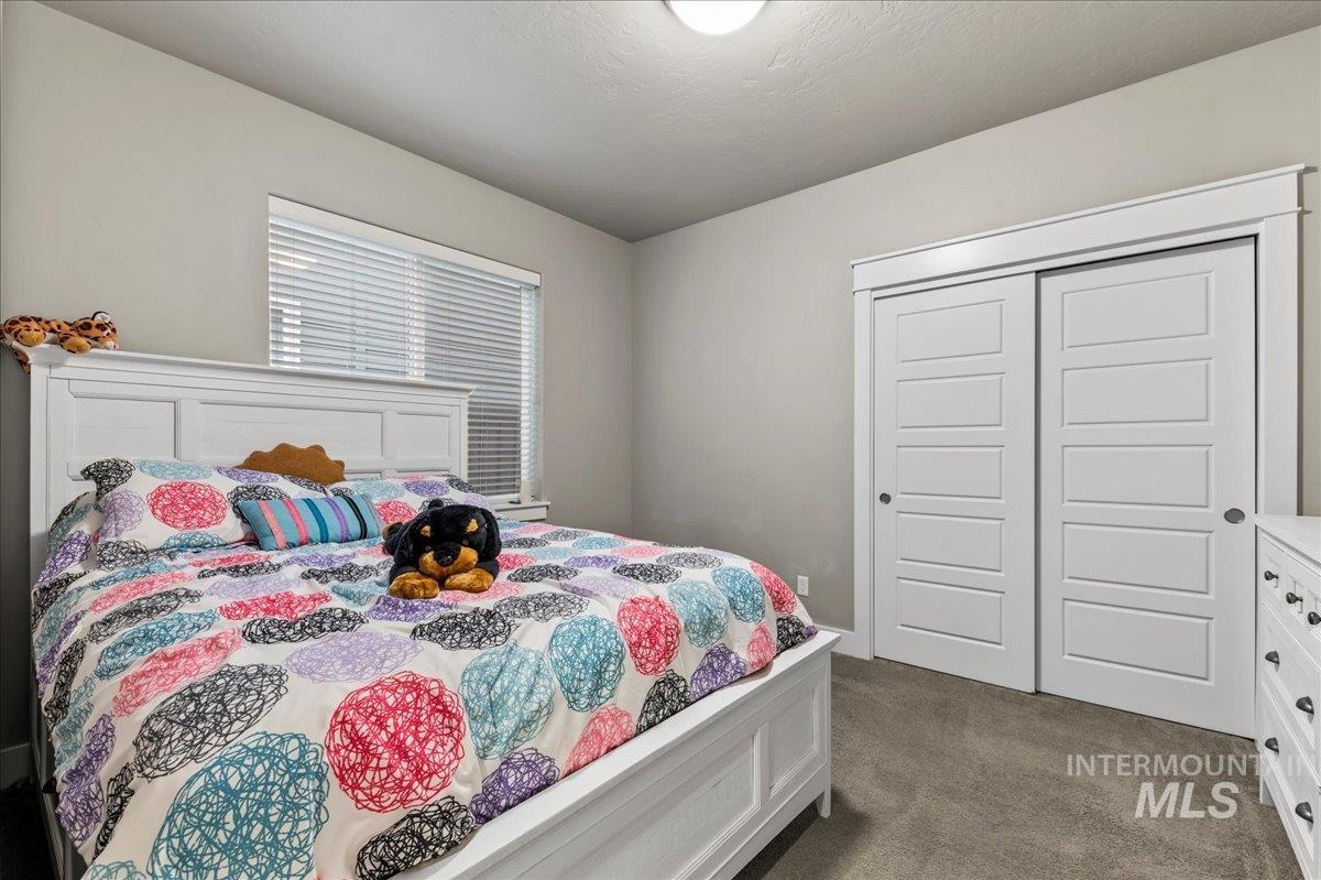 5699 N Fairborn Ave., Meridian, Idaho 83646, 4 Bedrooms, 3.5 Bathrooms, Residential For Sale, Price $708,000,MLS 98967655