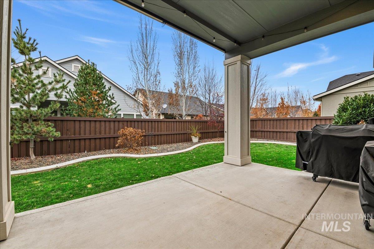 5699 N Fairborn Ave., Meridian, Idaho 83646, 4 Bedrooms, 3.5 Bathrooms, Residential For Sale, Price $708,000,MLS 98967655