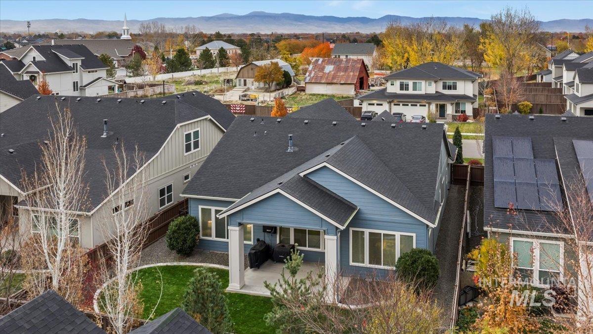 5699 N Fairborn Ave., Meridian, Idaho 83646, 4 Bedrooms, 3.5 Bathrooms, Residential For Sale, Price $708,000,MLS 98967655