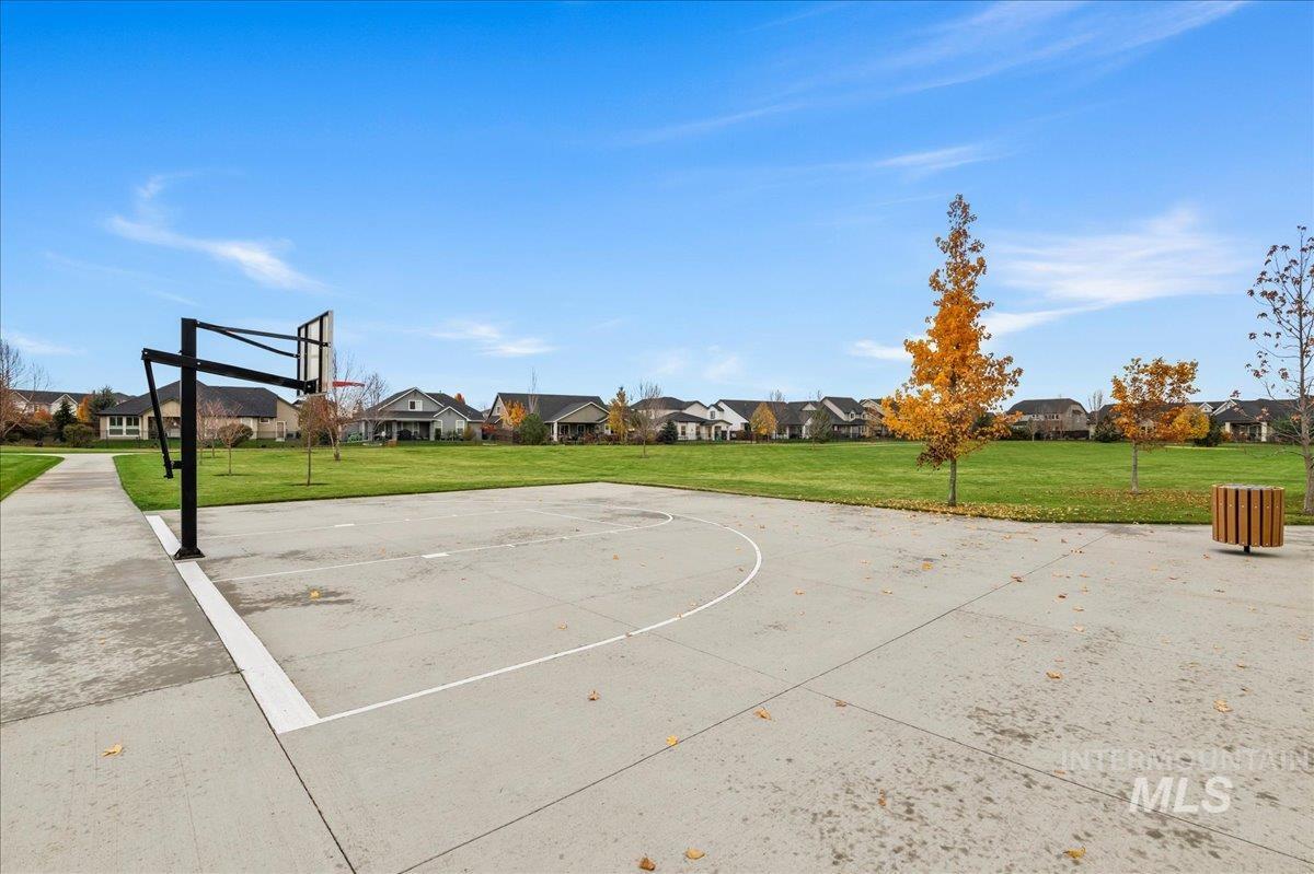 5699 N Fairborn Ave., Meridian, Idaho 83646, 4 Bedrooms, 3.5 Bathrooms, Residential For Sale, Price $708,000,MLS 98967655