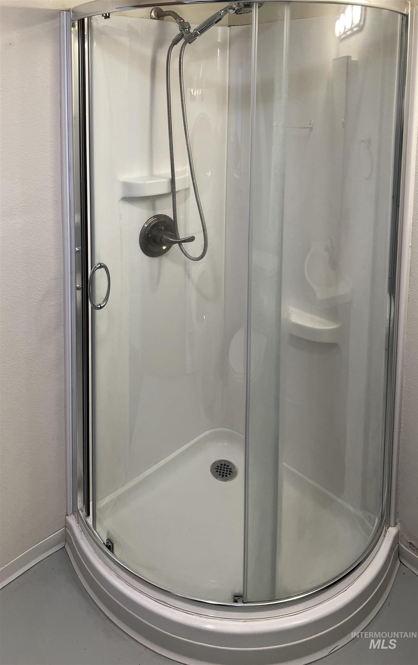 713-715 4th Street, Clarkston, Washington 99403, 2 Bedrooms, 1 Bathroom, Residential Income For Sale, Price $335,000,MLS 98967656