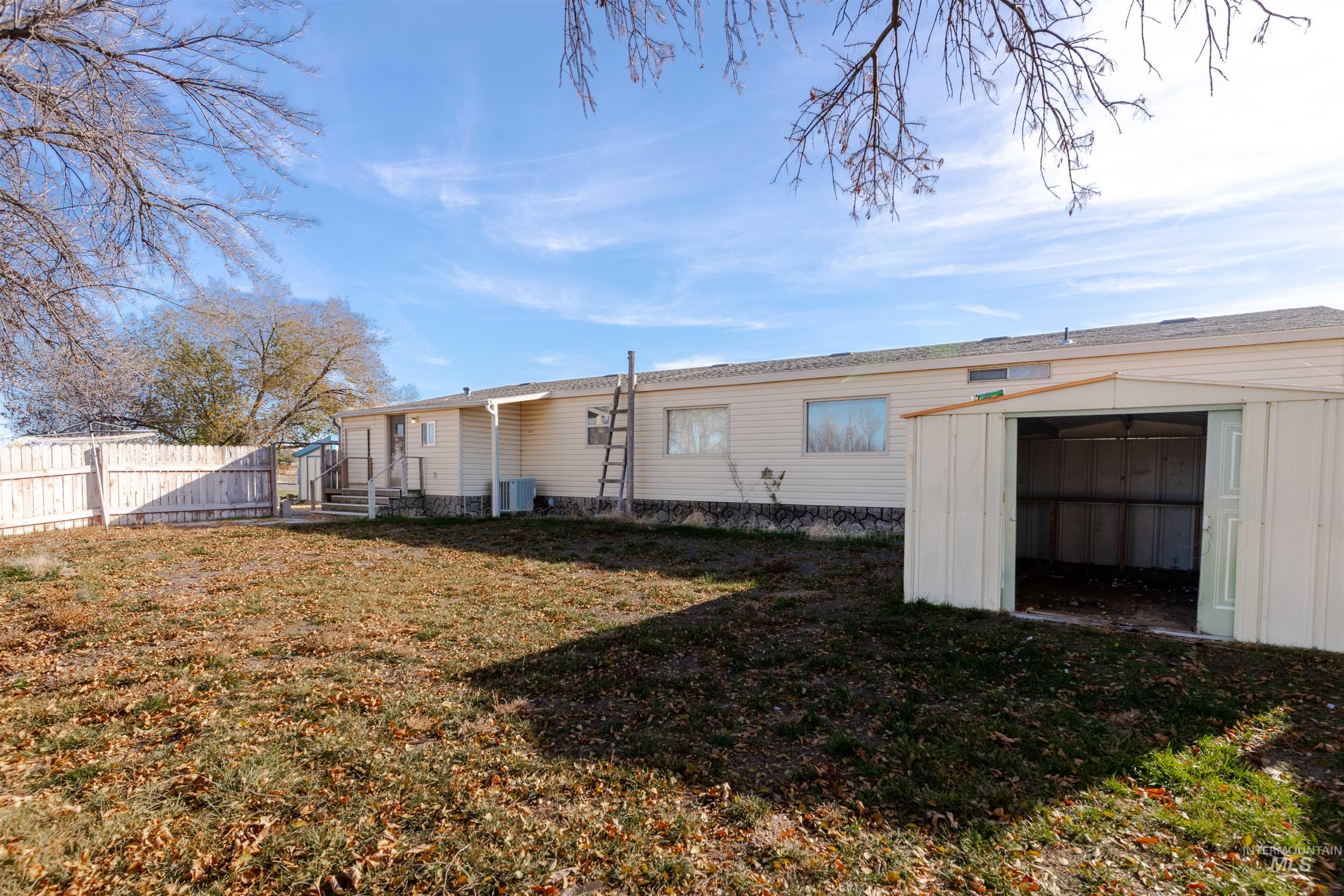 216 E 450 S, Jerome, Idaho 83338, 4 Bedrooms, 2 Bathrooms, Residential For Sale, Price $300,000,MLS 98967659