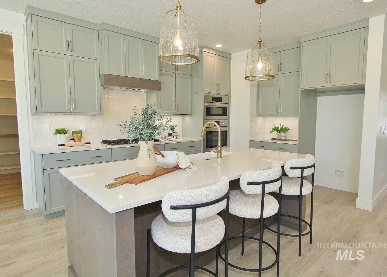 6744 N Magic Mallard Ave, Meridian, Idaho 83646, 4 Bedrooms, 2.5 Bathrooms, Residential For Sale, Price $725,900,MLS 98967662